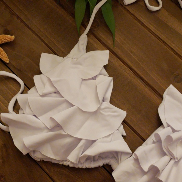 High cut Ruffled Bikini..FINAL SALE DROP - Picture 3 of 4